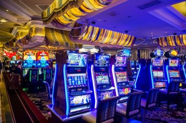 dinasti168 mobile interface showing Most Played slot games and live dealer tables on a smartphone screen